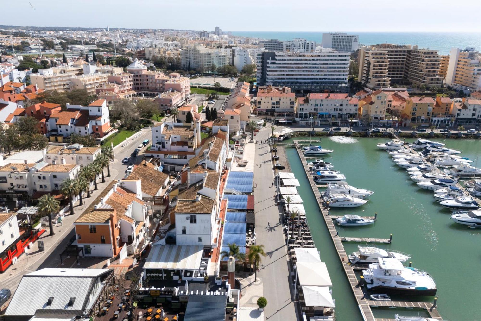 Marina Club - Sea Front - Vilamoura Apartment Luaran gambar